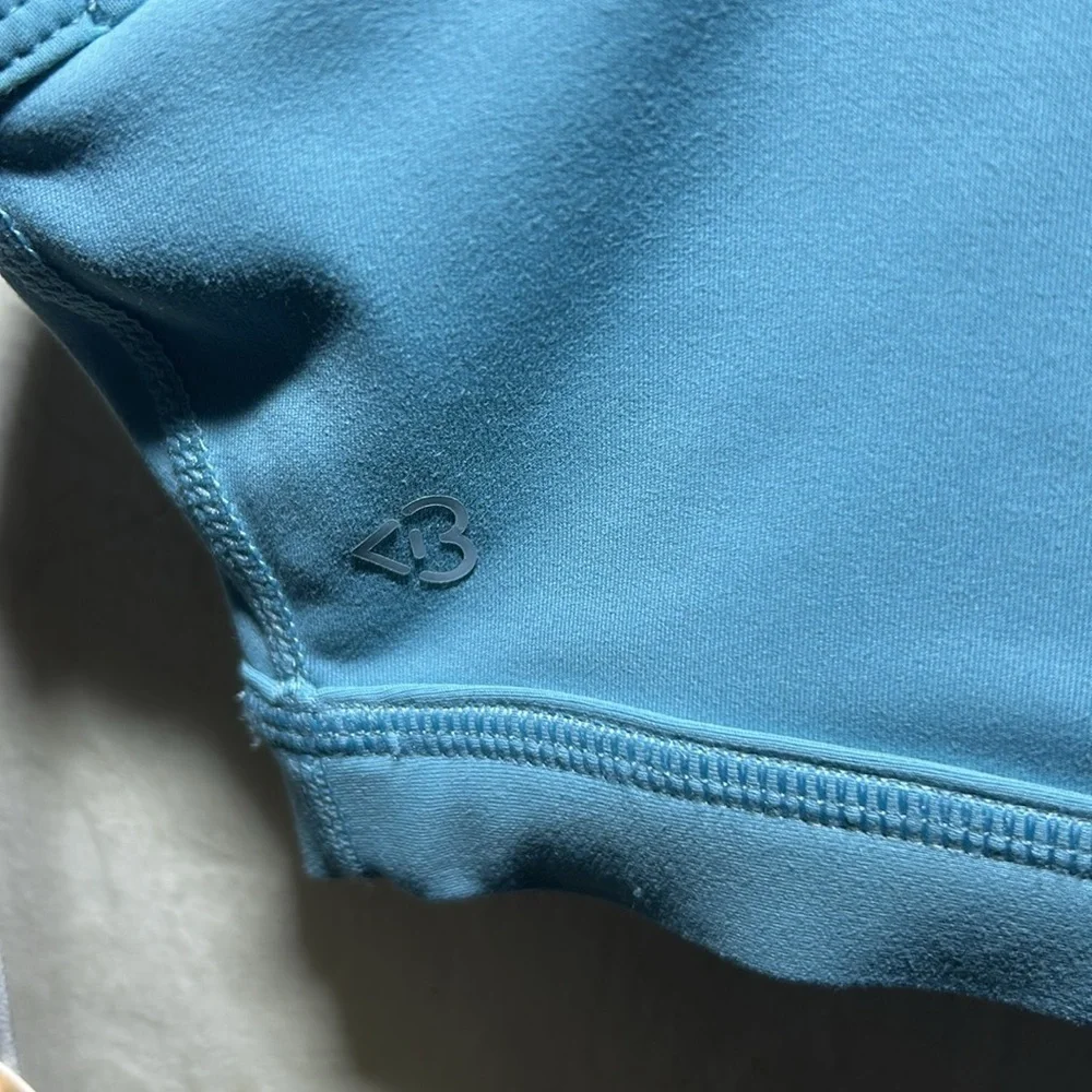 Blogilates Women’s Criss Cross Sports Bra Cameo Blue Size XS NWT